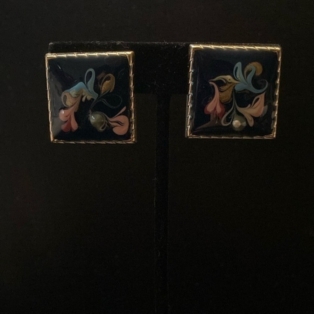Floral Square Earrings clip on